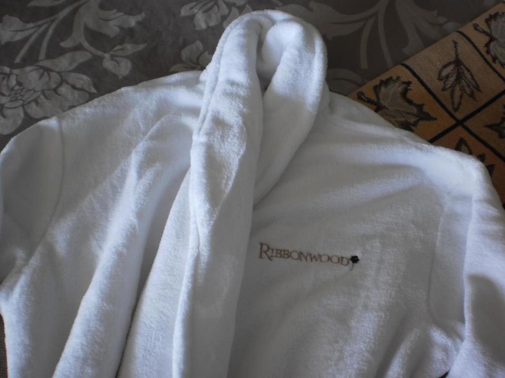 Ribbonwood Country House Cheviot Room photo